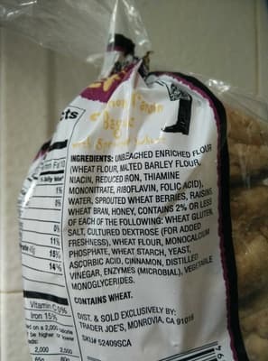 Bagel josef's cinnamon raisin bagel, with sprouted wheat