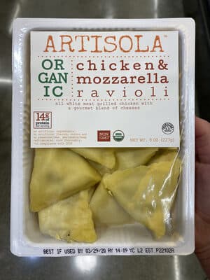 Organic chicken & mozzarella ravioli
