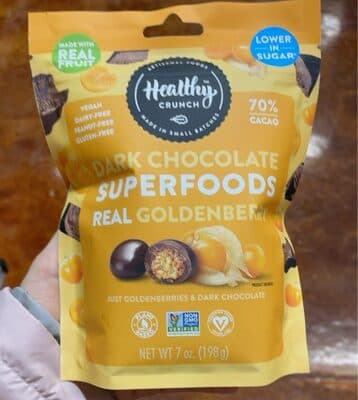 Dark chocolate superfood real goldenberry